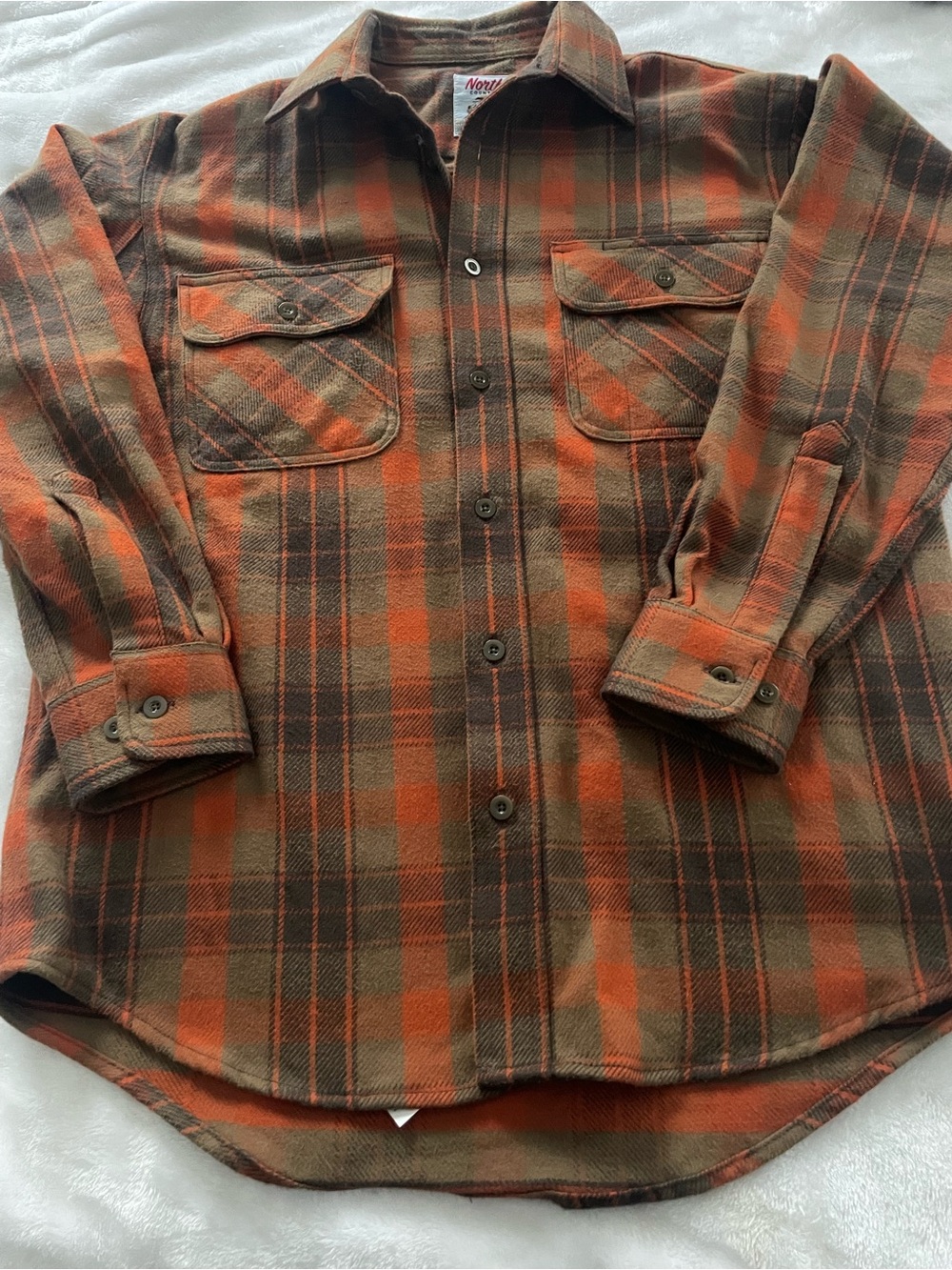 North Country Outdoors flannel size medium cotton orange green button down shirt